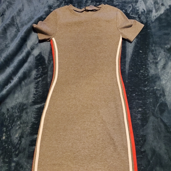Dress - Picture 1 of 2